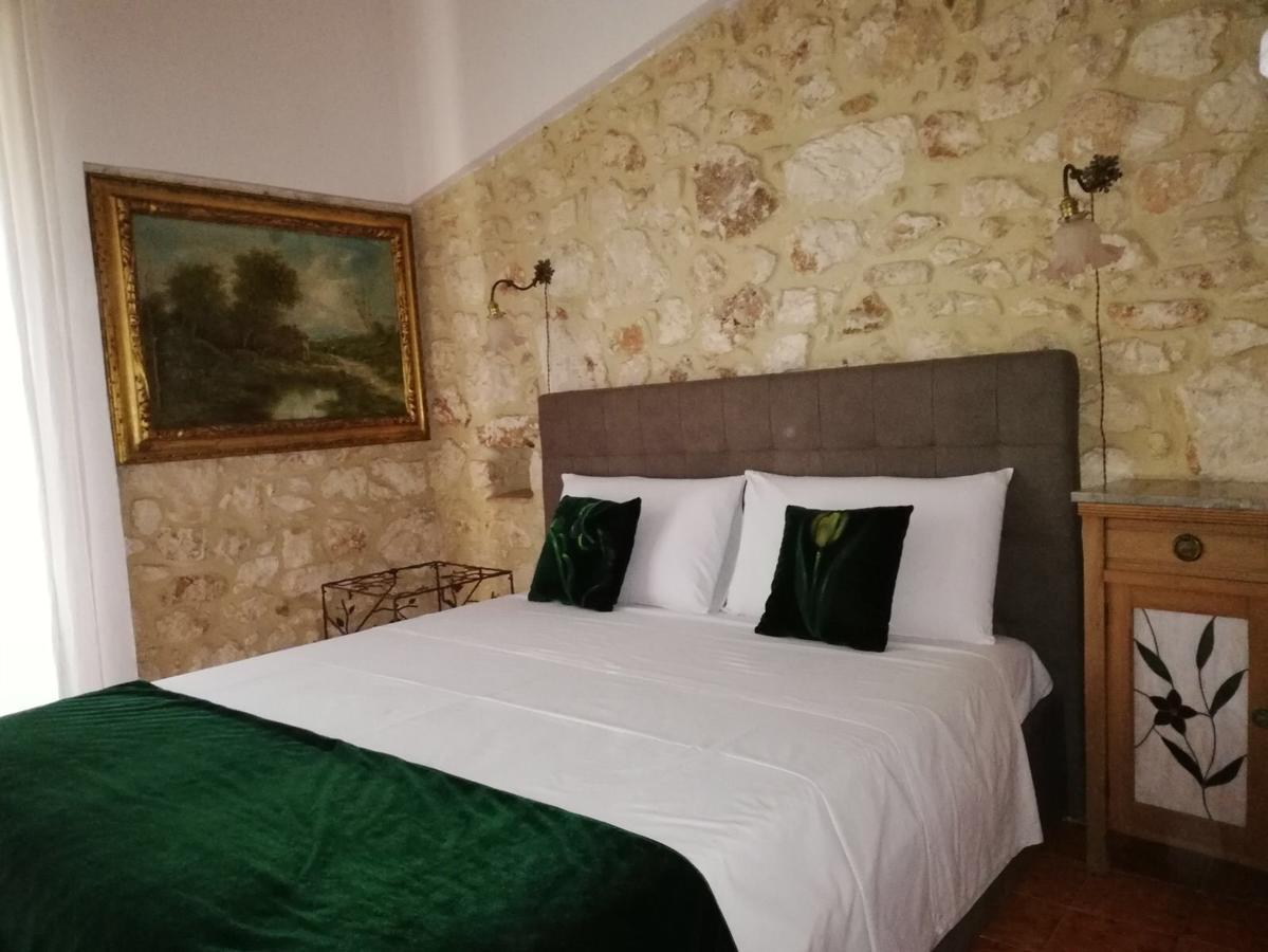 Asparano Ognina Bagian luar foto