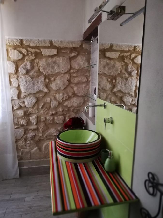 Asparano Ognina Bagian luar foto